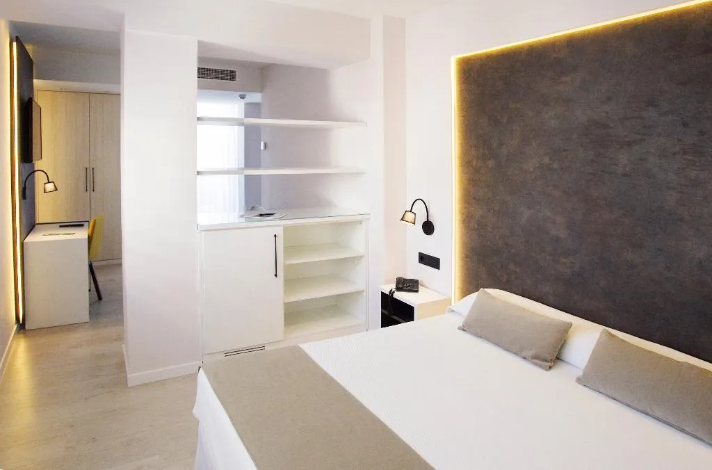 Double or Twin SUPERIOR Room, Benidorm Centre Only Adult, Costa Blanca
