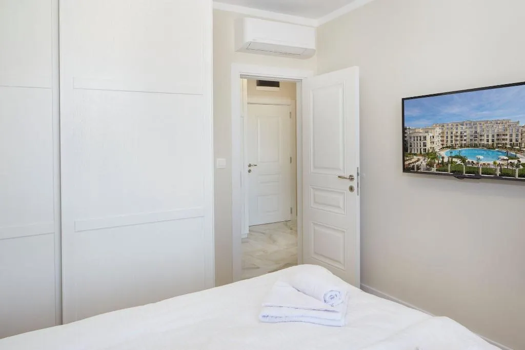 Room, Bellicity Apart Complex, Bourgas