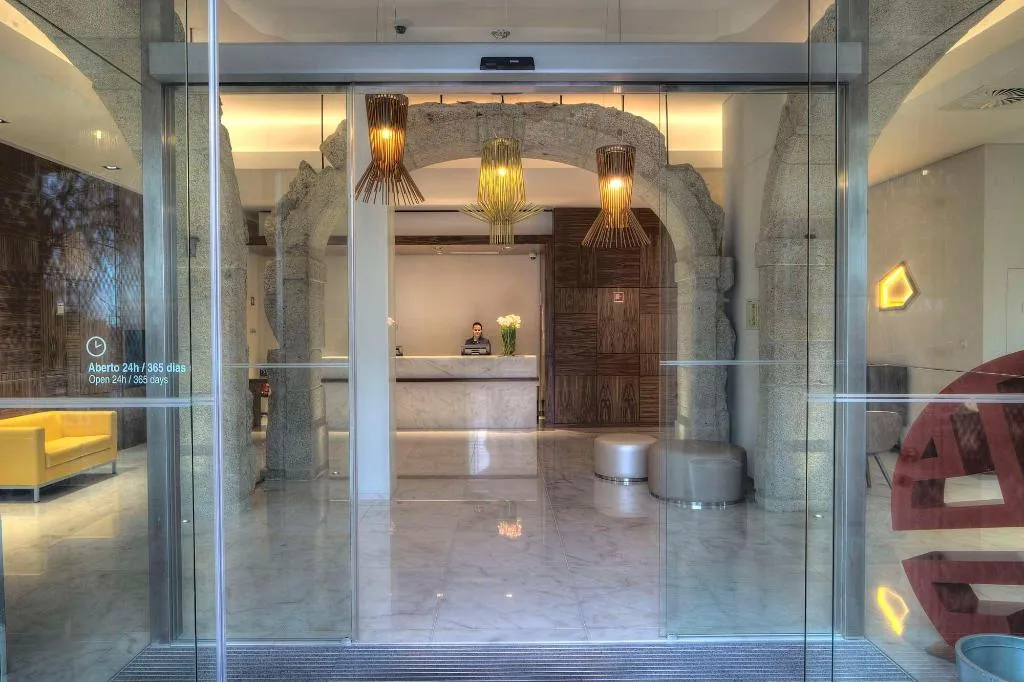 Lobby, NH Collection Porto Batalha, Porto