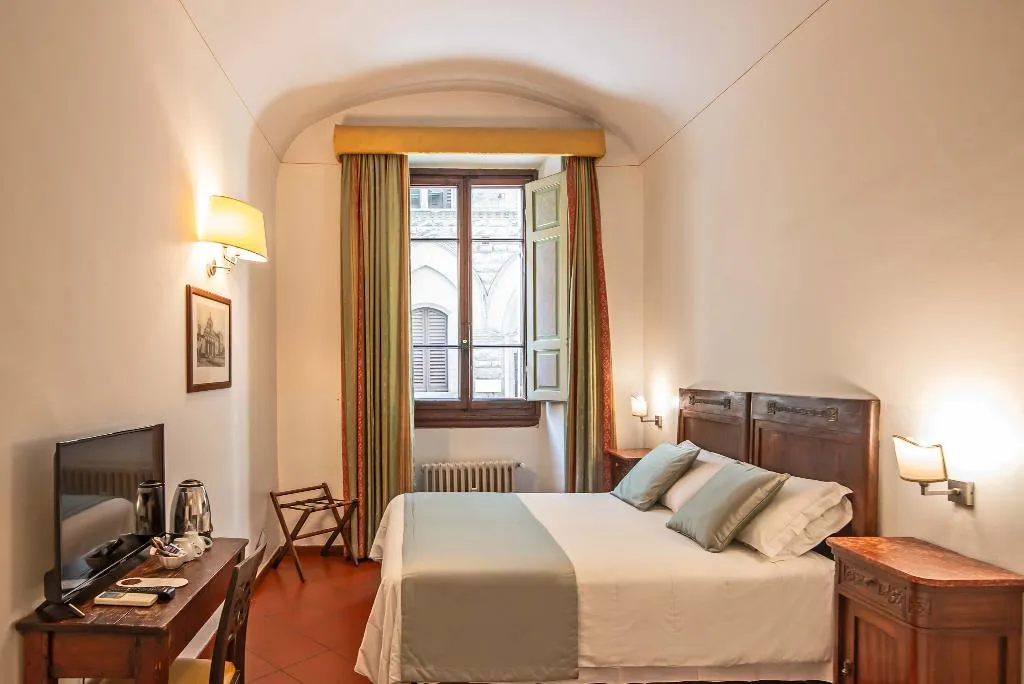 Double or Twin STANDARD Room, Cimabue, Florence