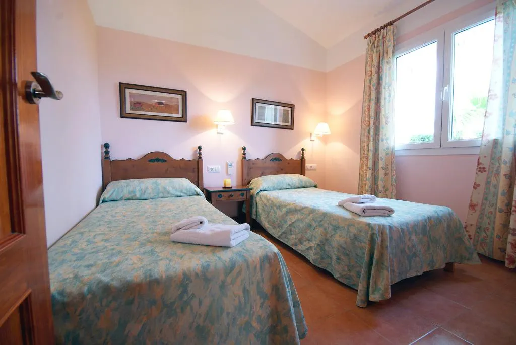 Room, Begonias, Menorca