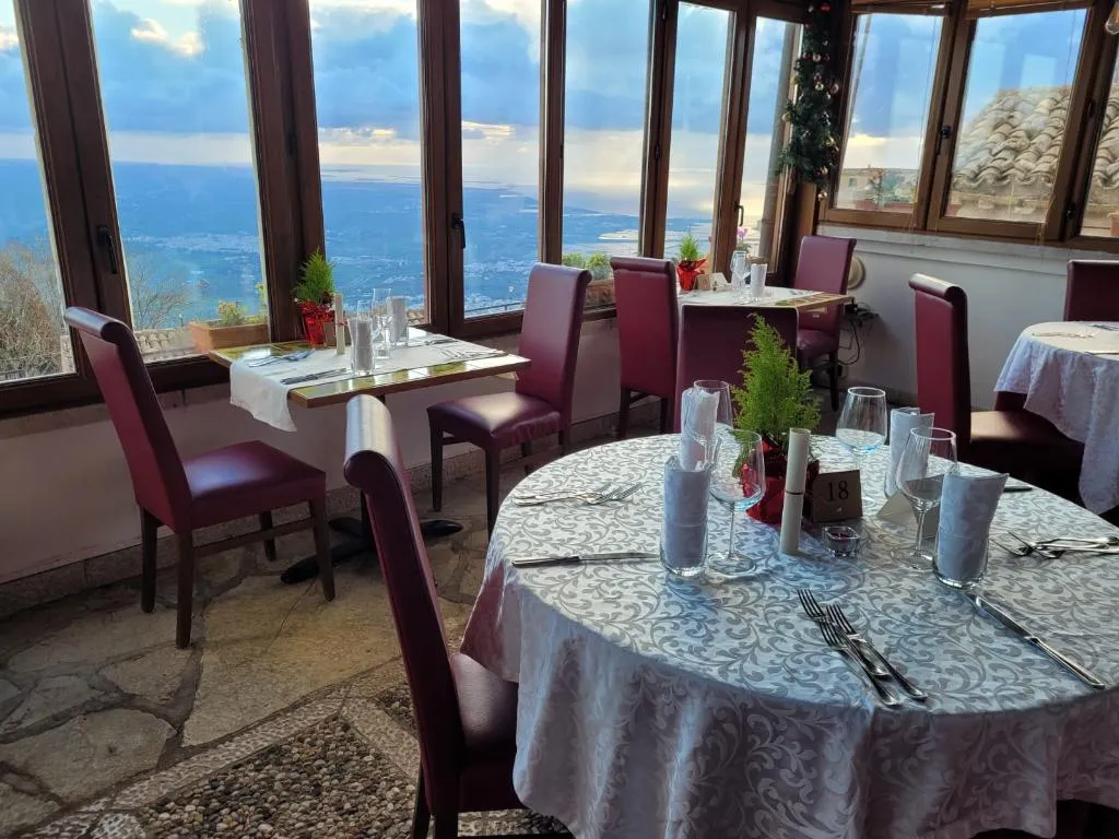 Terrace, Hotel Elimo, Palermo