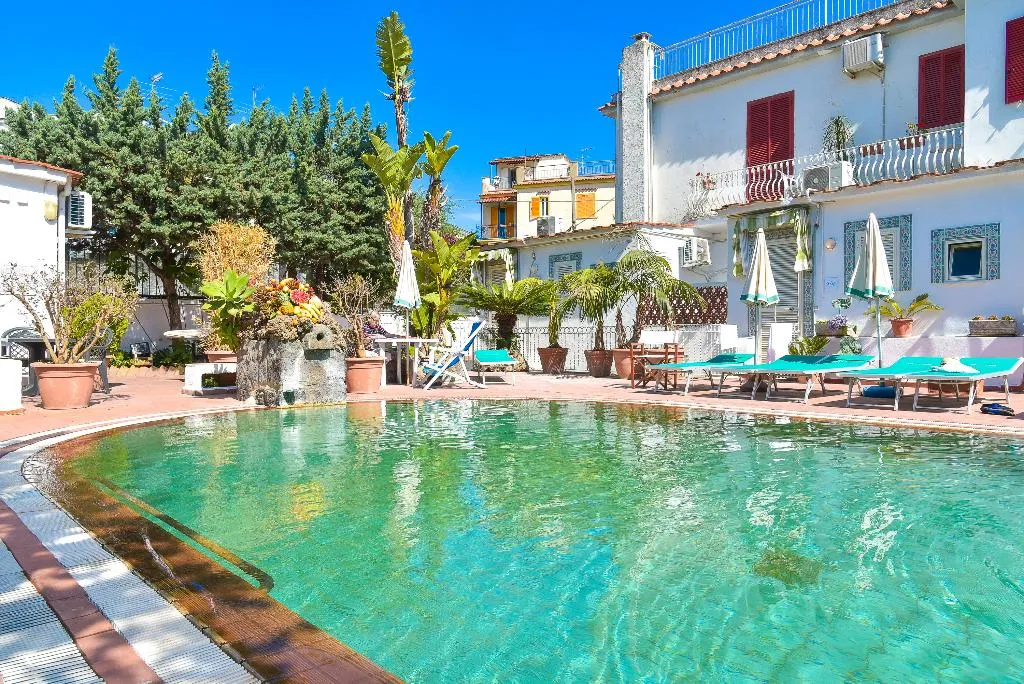 Pool, Villa Tina, Naples