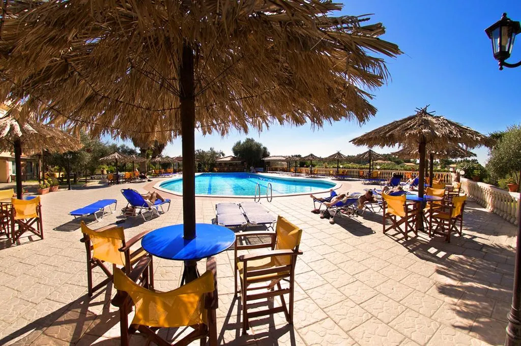 Pool, Lorenzo House Apartments, Kefallinia