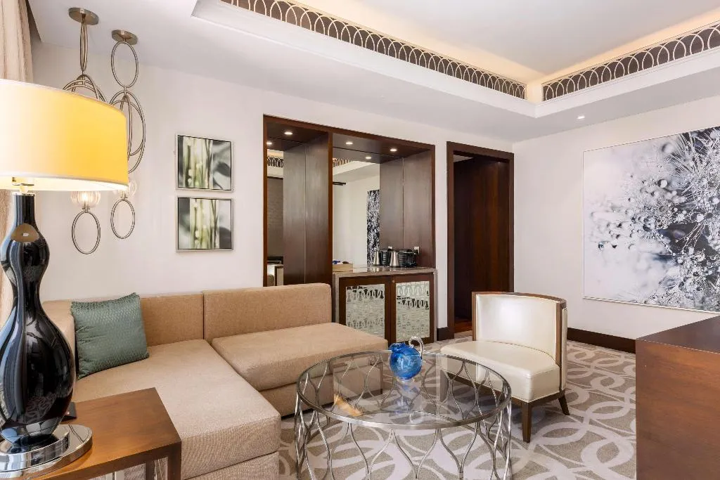 JUNIOR SUITE STANDARD Room, Hilton Dubai Al Habtoor City, Dubai