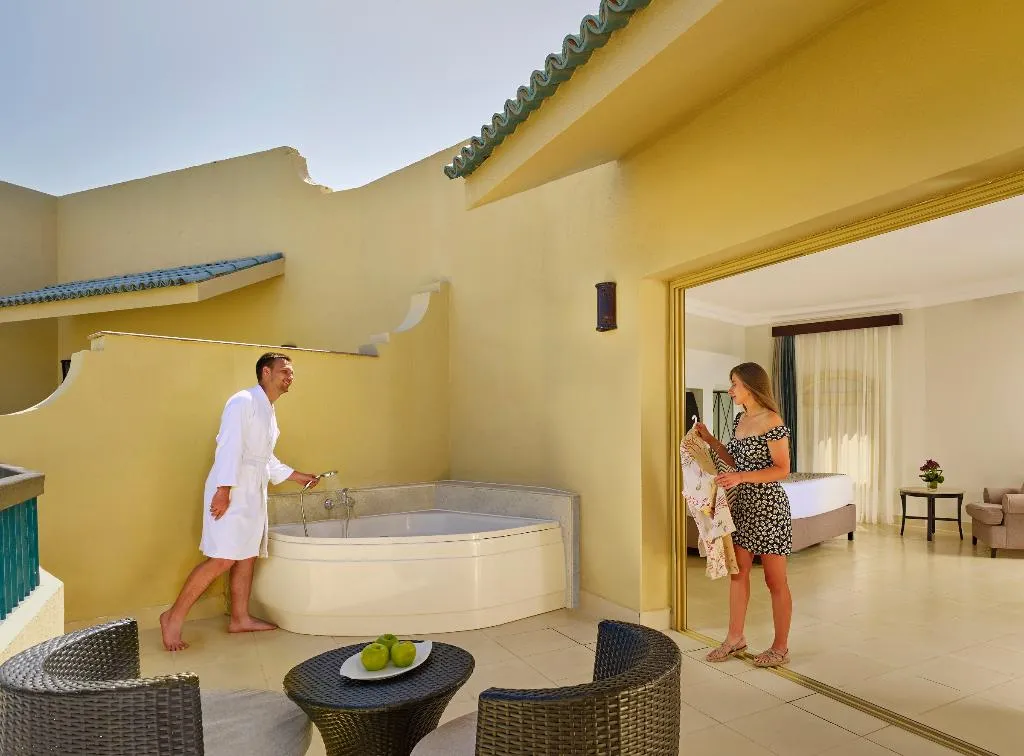 DOUBLE WITH JACUZZI Room, Coral Sea Holiday Resort & Aqua Park, Red Sea Riviera