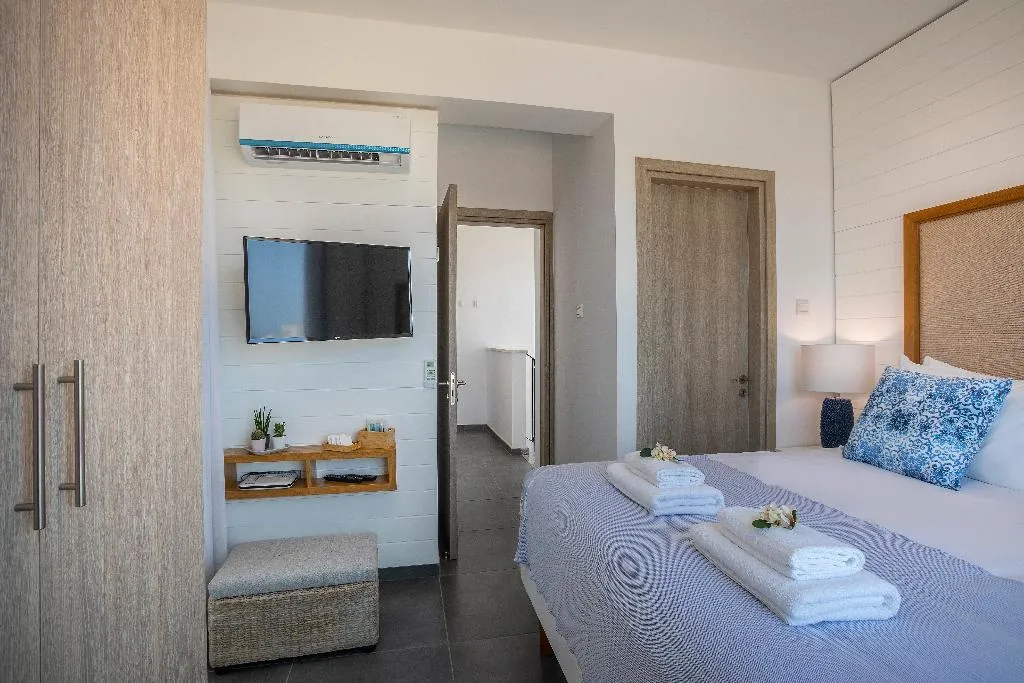 VILLA THREE BEDROOMS Room, Chris Le Mare Luxury Villa, Cyprus