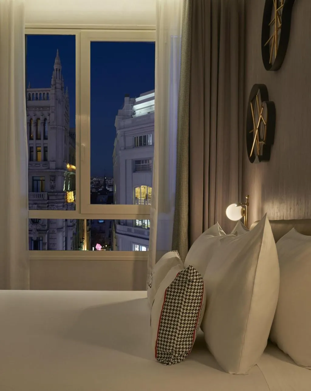 Room, Hyatt Centric Gran Via Madrid, Madrid