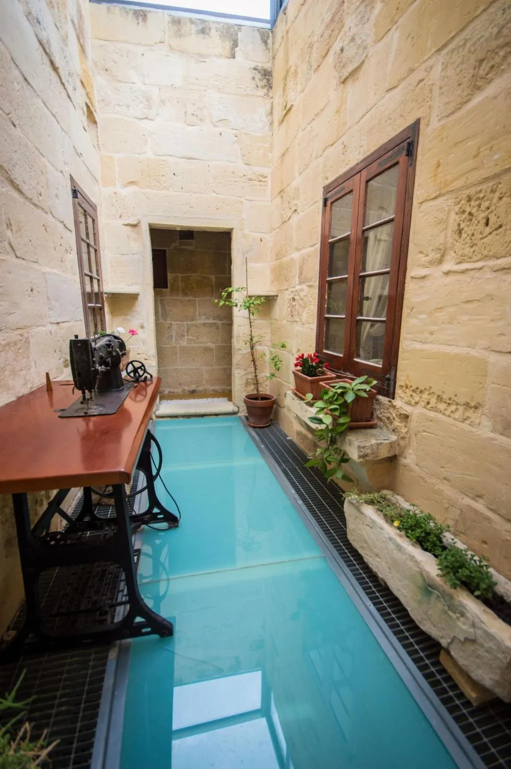 Lobby, The Burrow Guest House, Malta