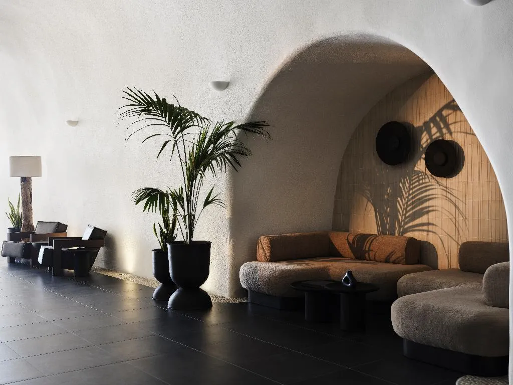 Lobby, San Antonio, Santorini