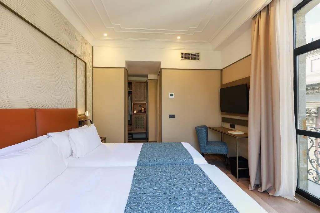 Double or Twin SUPERIOR Room, Hotel Medinaceli 4*S, Barcelona