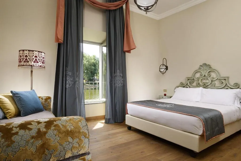 SUITE QUEEN SIZE BED Room, Hotel Ville sull’Arno - Preferred Hotels & Resorts, Florence