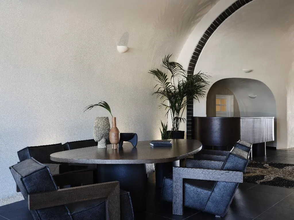 Lobby, San Antonio, Santorini