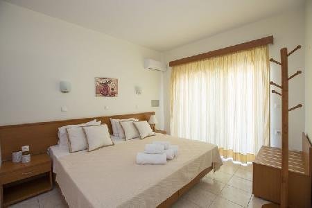 Tsambikos Apartments, Rhodes