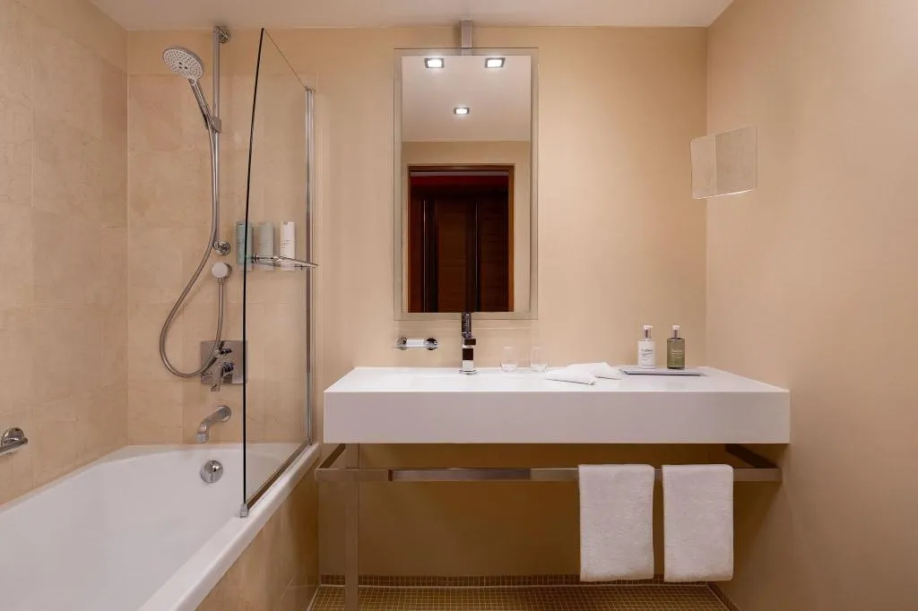 DOUBLE EXECUTIVE KING BED Room, Hotel Telegraaf, Autograph Collection, Tallinn