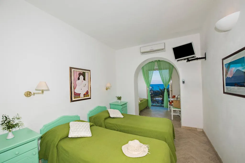 TWIN SUPERIOR Room, Hotel Ossidiana Stromboli, Palermo