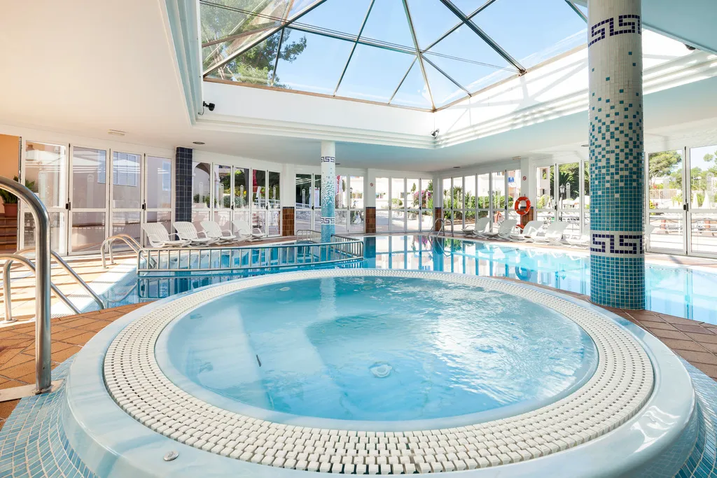 Pool, Invisa Hotel Club Cala Blanca, Ibiza