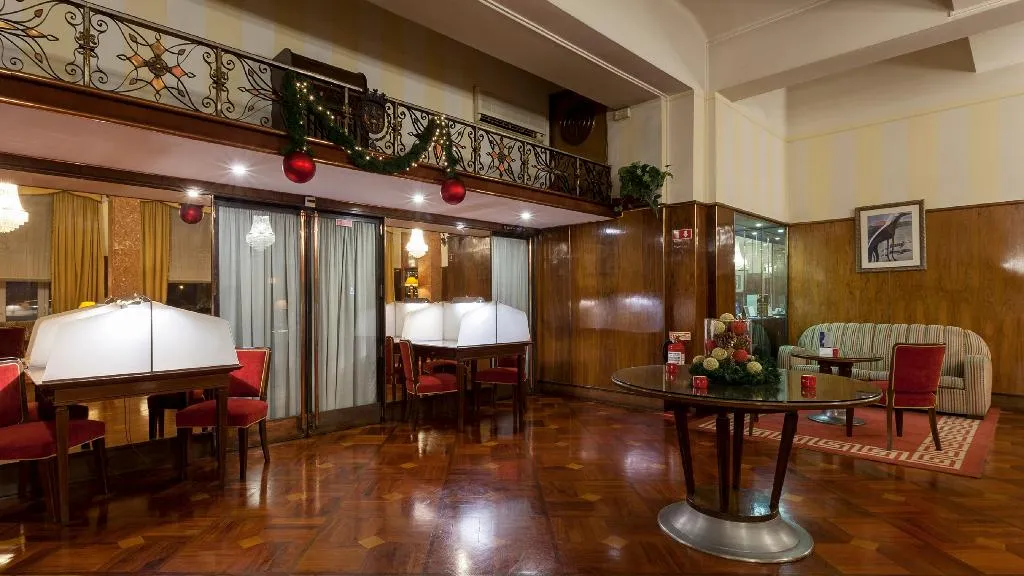 Lobby, Astoria - Coimbra, Madeira