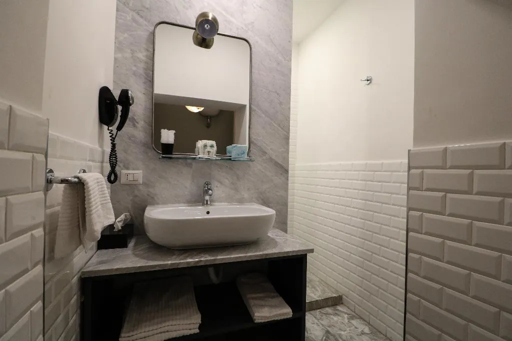 Room CAPACITY 5 Room, Residenza Ki, Rome