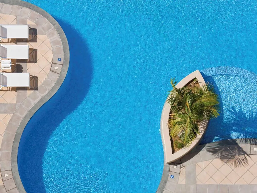 Sports and Entertainment, Movenpick Hotel Jumeirah Beach, Dubai