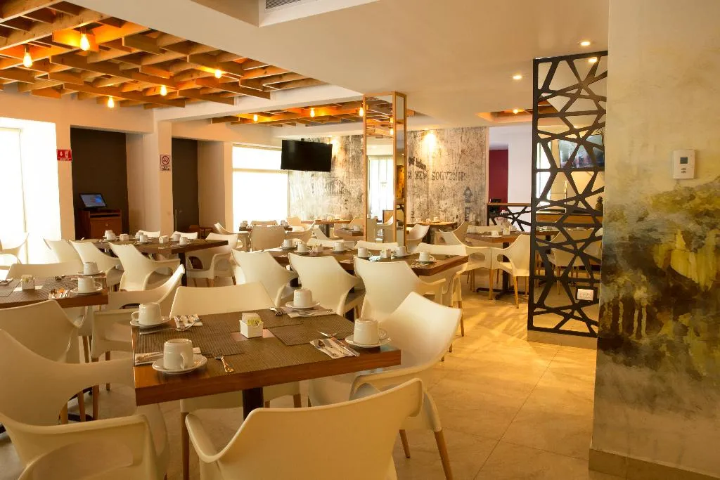 Restaurant, Ambiance Suites Cancun, Cancun Area