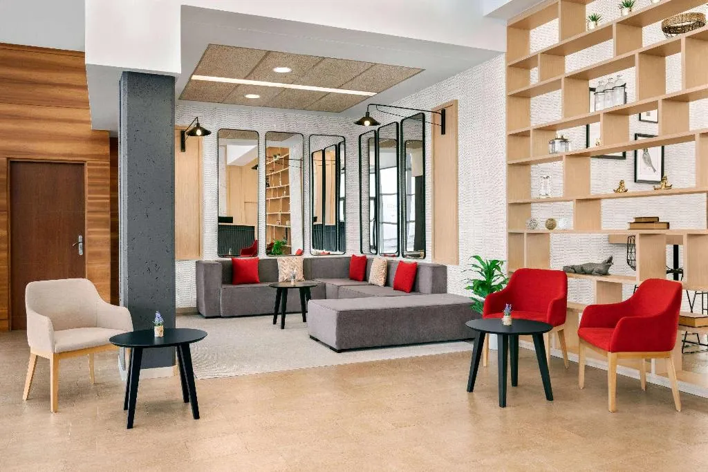 Lobby, Ramada by Wyndham Madrid Getafe, Madrid
