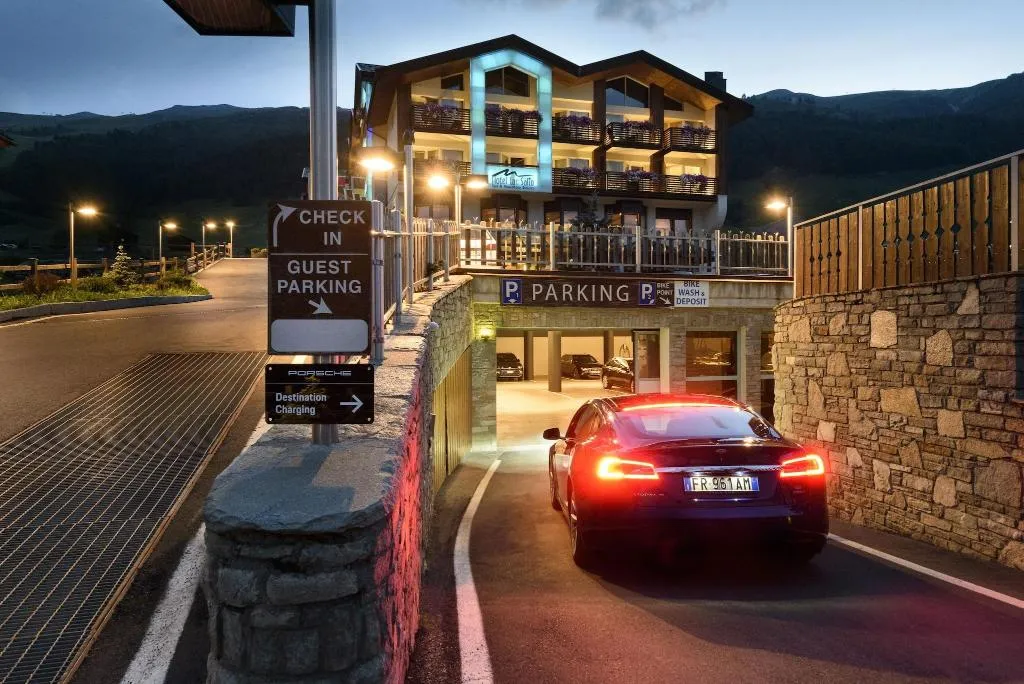 General view, Lac Salin Spa & Mountain Resort, Milan