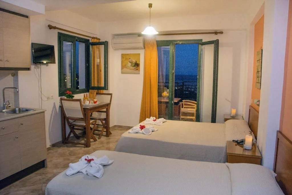 STUDIO CAPACITY 3 Room, Ippoliti Village, Crete