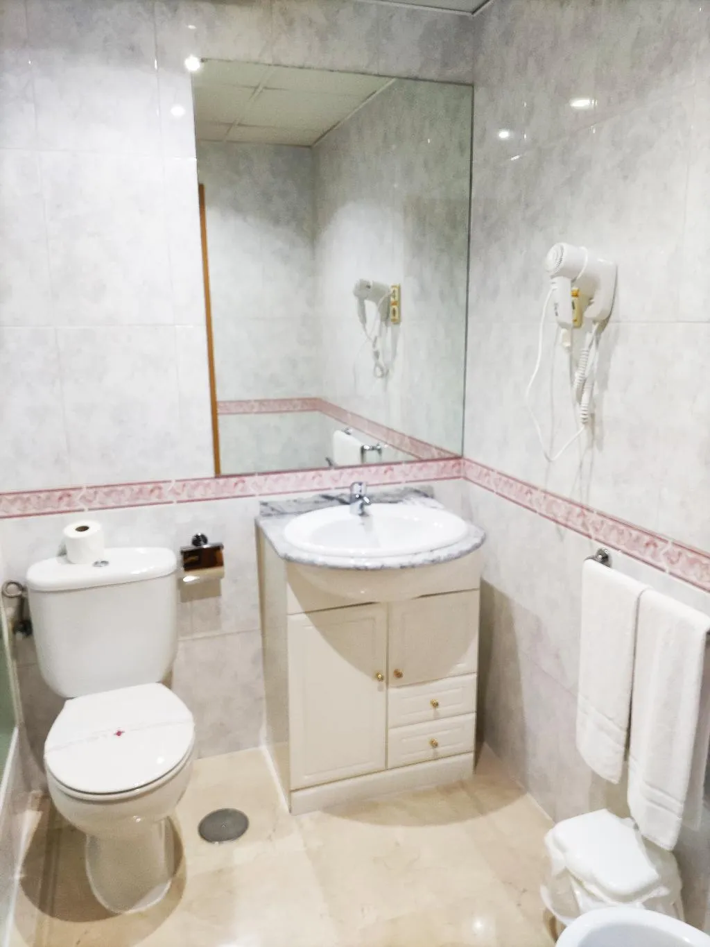 DOUBLE STANDARD Room, Ciudad de Navalcarnero, Madrid