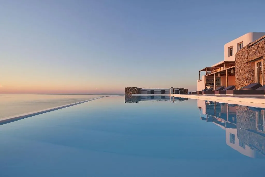 Sports and Entertainment, Radisson Blu Euphoria Resort, Mykonos