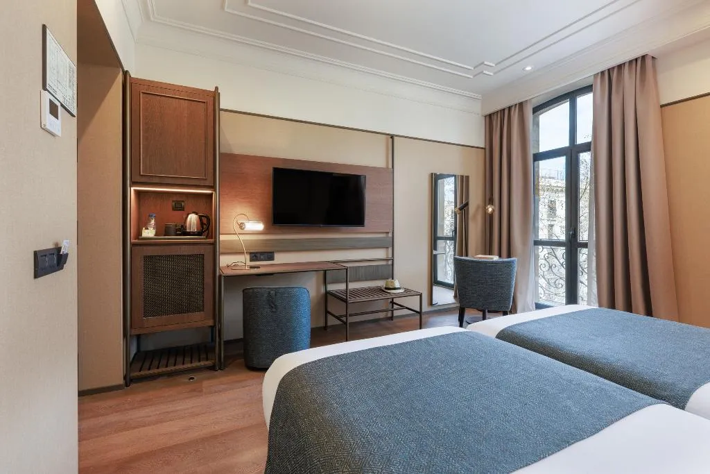 Double or Twin SUPERIOR Room, Hotel Medinaceli 4*S, Barcelona