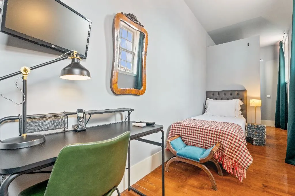 SINGLE ONE BEDROOM ONE BATHROOM Room, Casa Dos Lóios By Shiadu, Porto