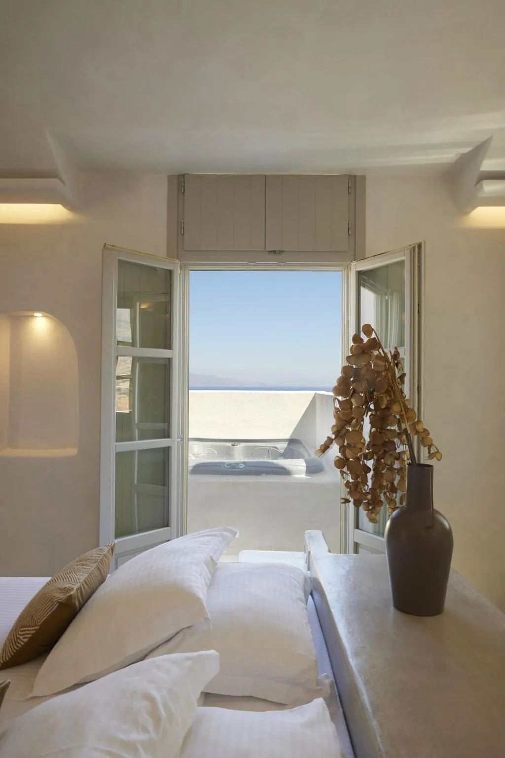 Room, Danae Suites, Santorini