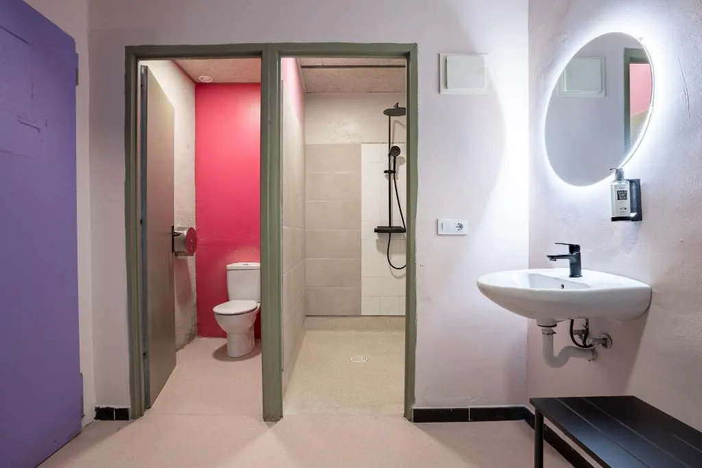 Room FEMALE ROOM Room, Malacuna Barcelona, Barcelona