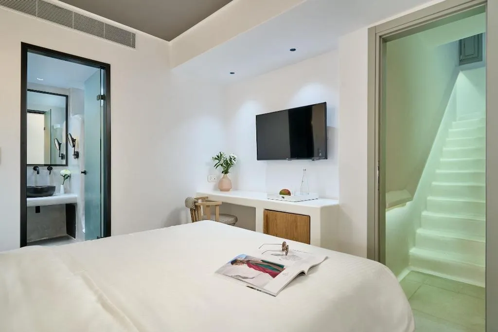 Room, Adorno Suites Mykonos, Mykonos