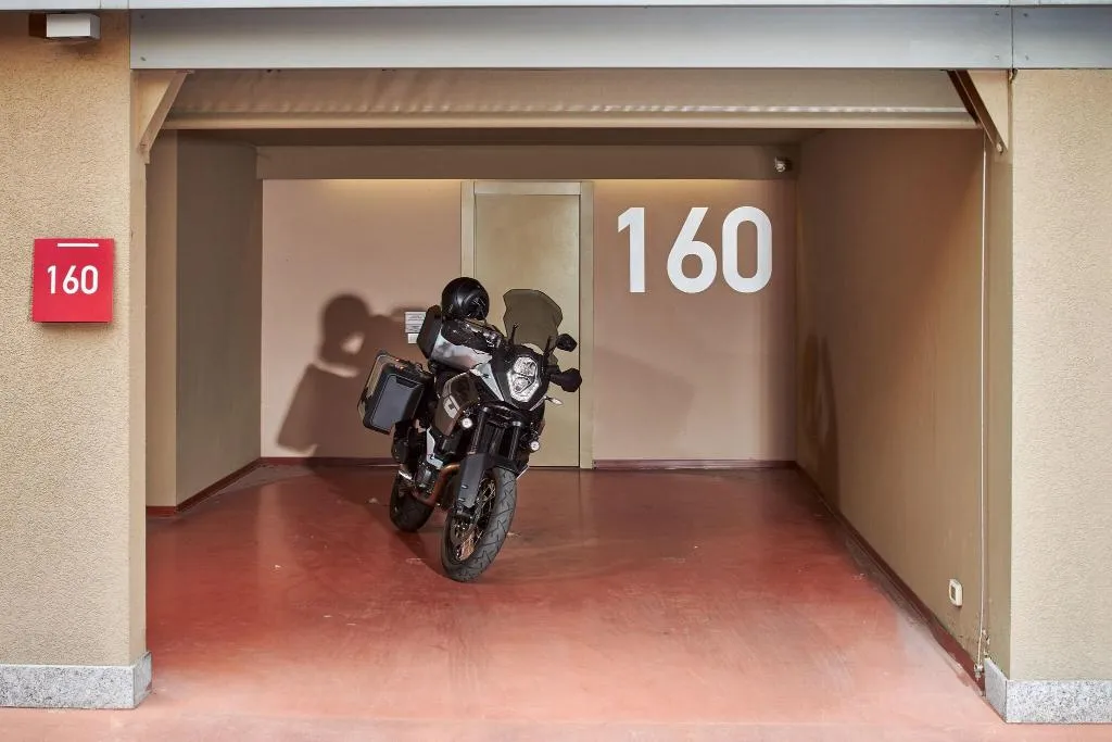 QUADRUPLE KING SIZE BED Room, Cruise, Milan