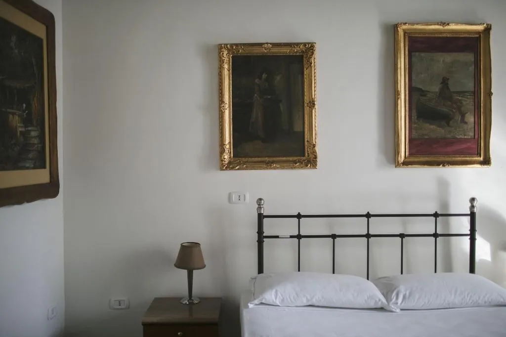 Room, Area Angioina Suites, Naples