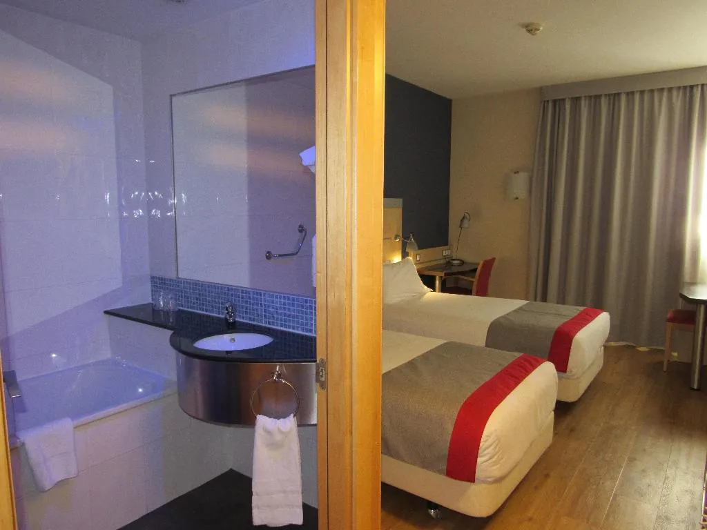 TWIN NON SMOKING Room, Holiday Inn Express Madrid - Getafe, Madrid