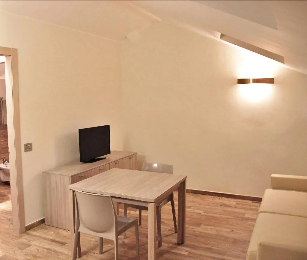 Room, Amalia Bakery Home, Milan