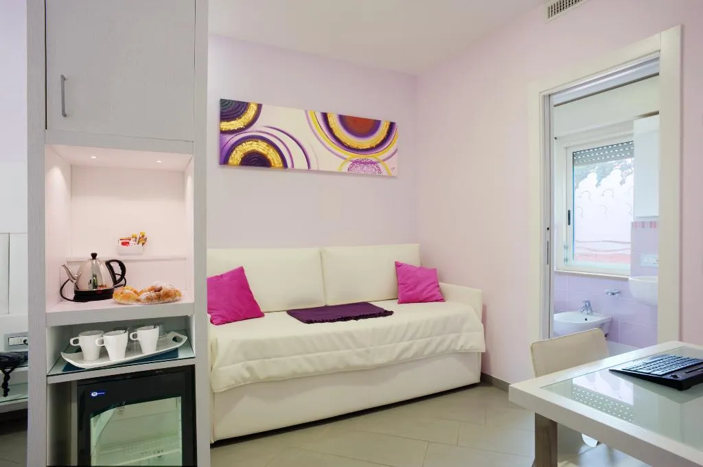 DOUBLE DELUXE Room, Tasso Suites, Naples