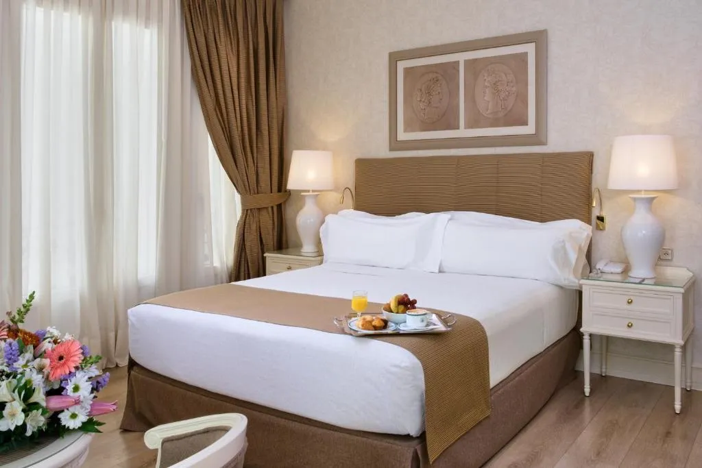 Double or Twin STANDARD Room, Hotel Atlantico, Madrid