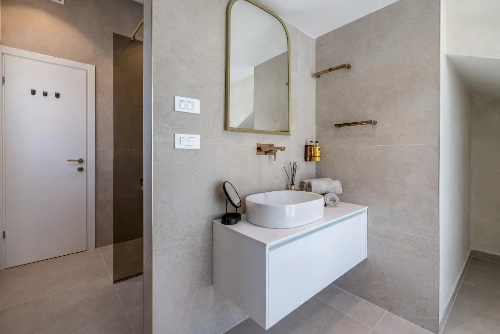 JUNIOR SUITE STANDARD Room, Hotel Aria, Split