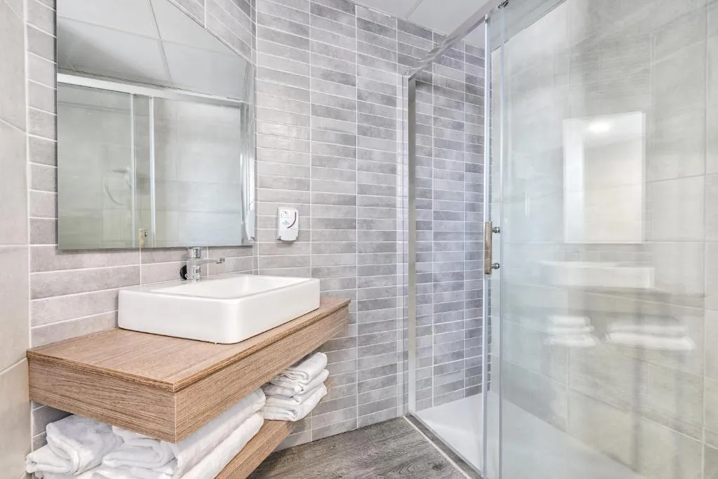 APARTMENT CAPACITY 3 ONE BEDROOM Room, Aparthotel Veramar, Costa Del Sol