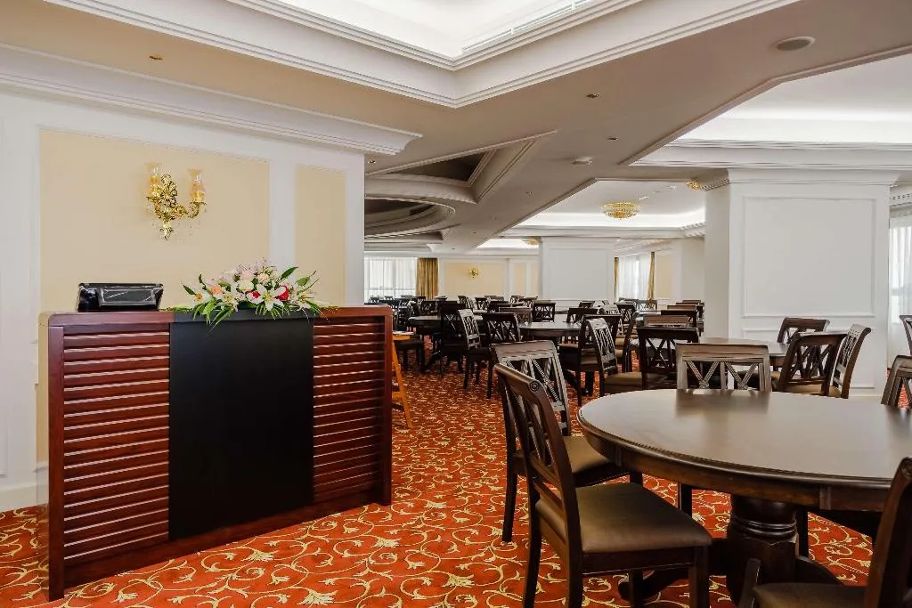 Restaurant, Tulip Inn Al Khan, Dubai