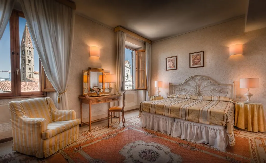 DOUBLE SUPERIOR Room, Palazzo Dal Borgo, Florence