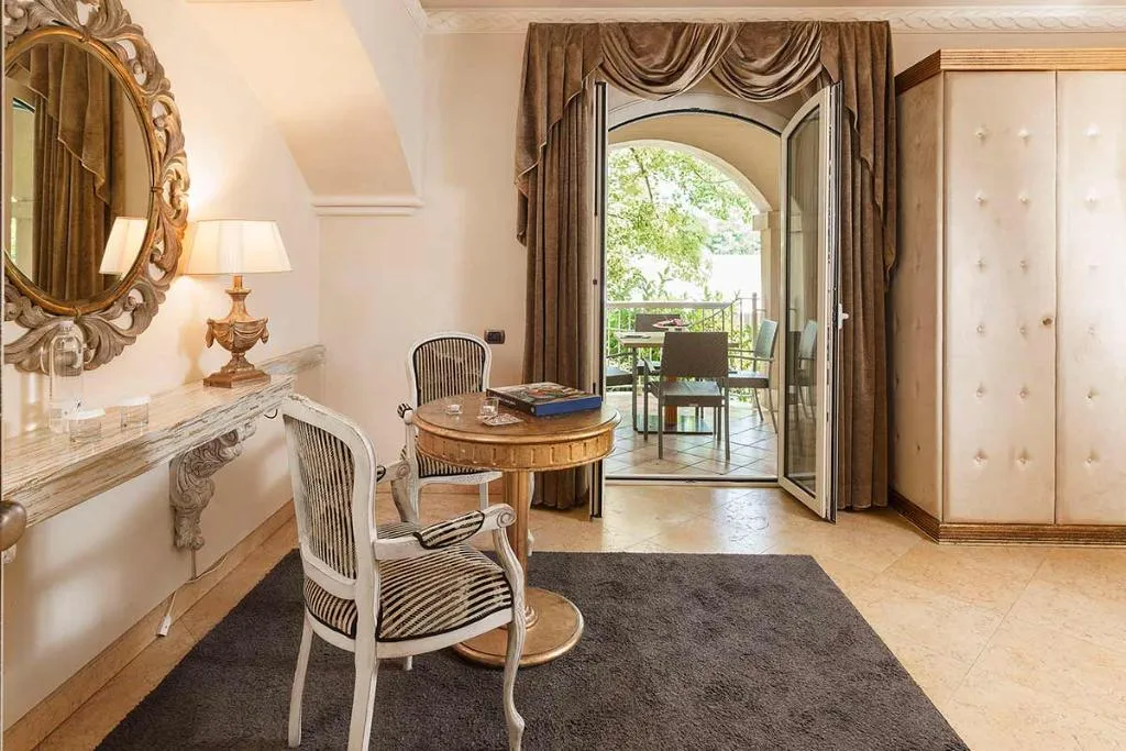 SUITE STANDARD Room, Romano Palace, Catania
