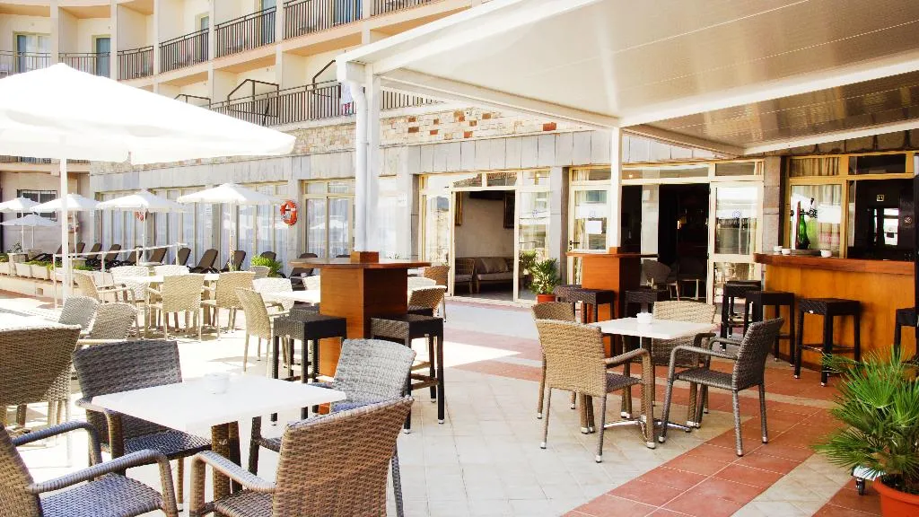 Bar, Iris, Majorca