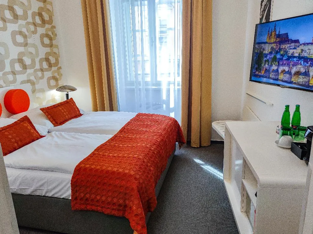 DOUBLE ONE BED Room, LH Vintage Design Hotel Sax, Prague