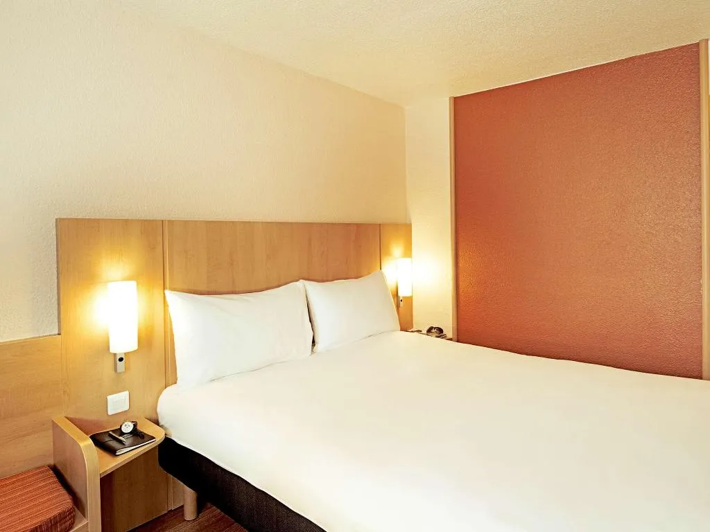 DOUBLE WITH DOUBLE BED Room, ibis Lisboa Sintra, Lisbon