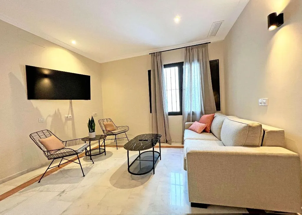 Room, Itaca Sevilla, Seville